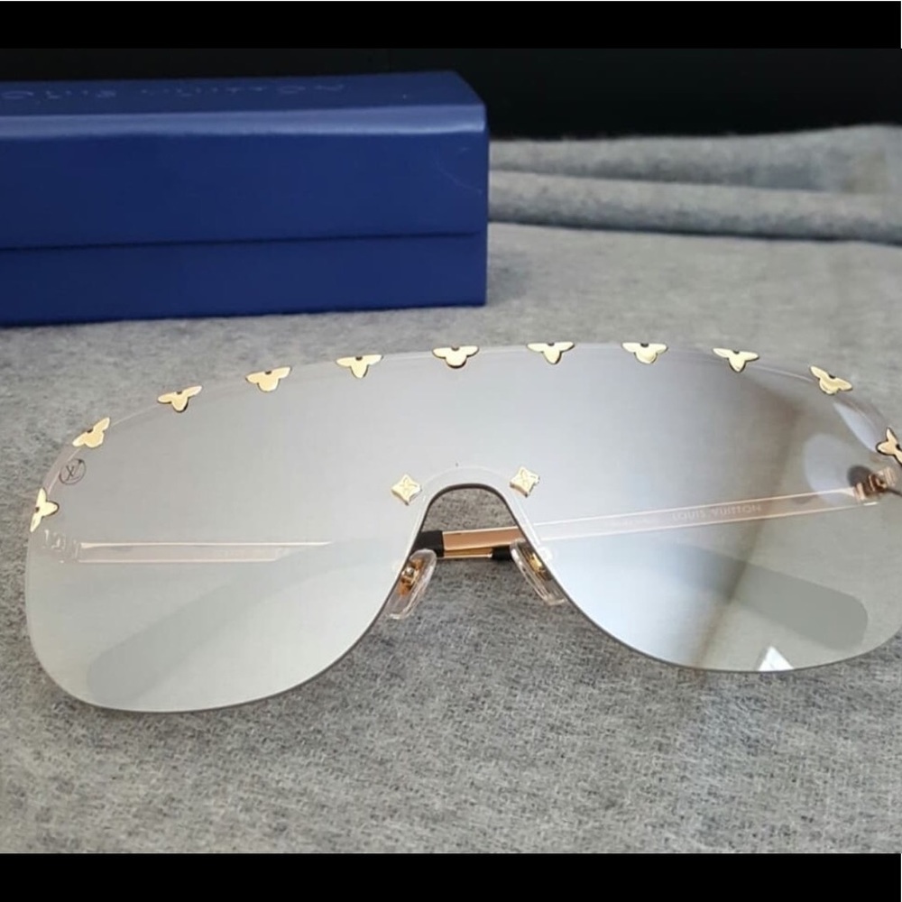 Authentic Louis Vuitton purple Rain limited